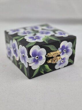 Hand-Painted Wood Keepsake Box Floral Design with White & Purple Pansies